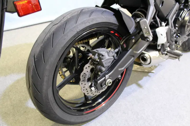 Kawasaki Z 650 (2021 - 24) (6)