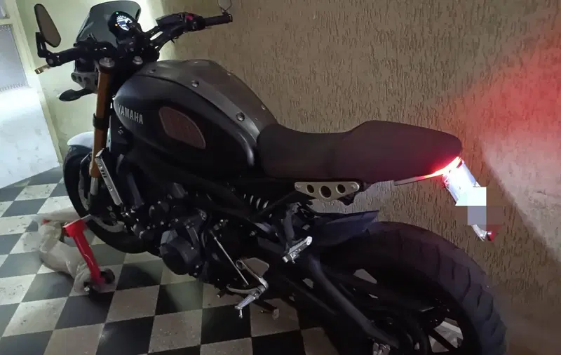 Yamaha XSR 900 ABS (2016 - 20) (4)