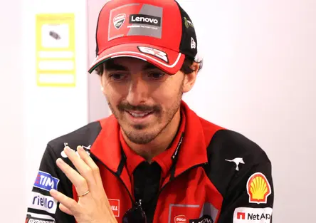 Pecco Bagnaia: Attacco massimo, ne ho discusso a casa, voglio vincere. Marc Márquez? Giro stratosferico