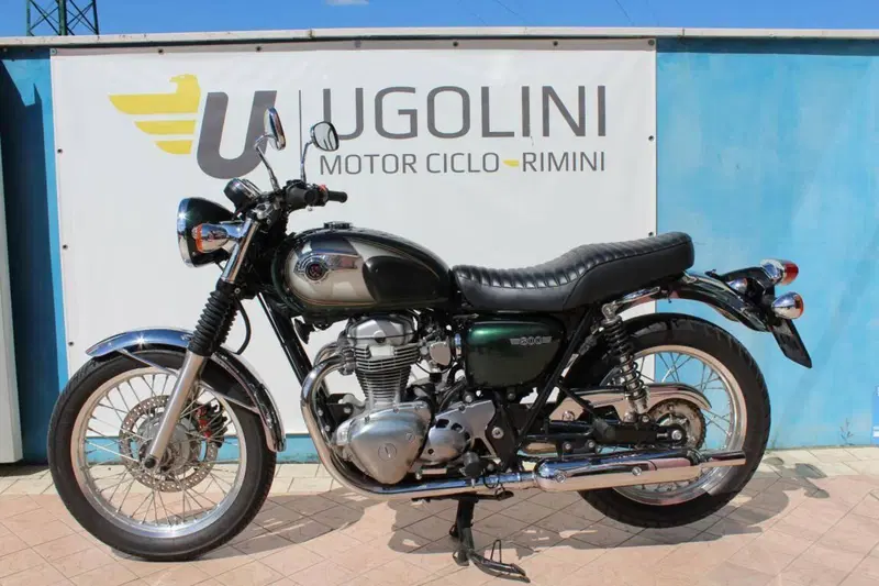 Kawasaki W 800 (2010 - 17) (2)
