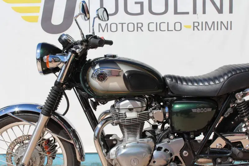 Kawasaki W 800 (2010 - 17) (3)