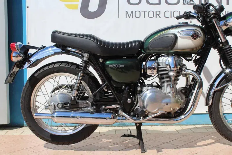 Kawasaki W 800 (2010 - 17) (9)