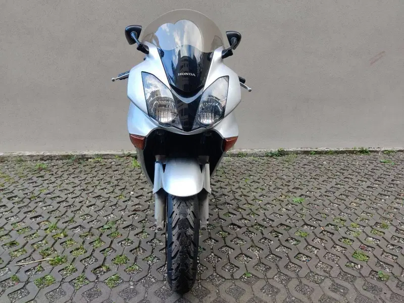 Honda VFR 800 ABS (2002 - 06) (4)
