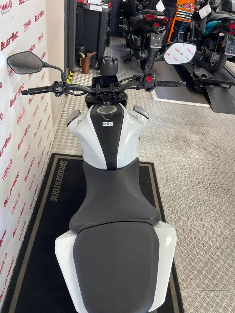Honda CB 125 R (2018 - 20) (2)