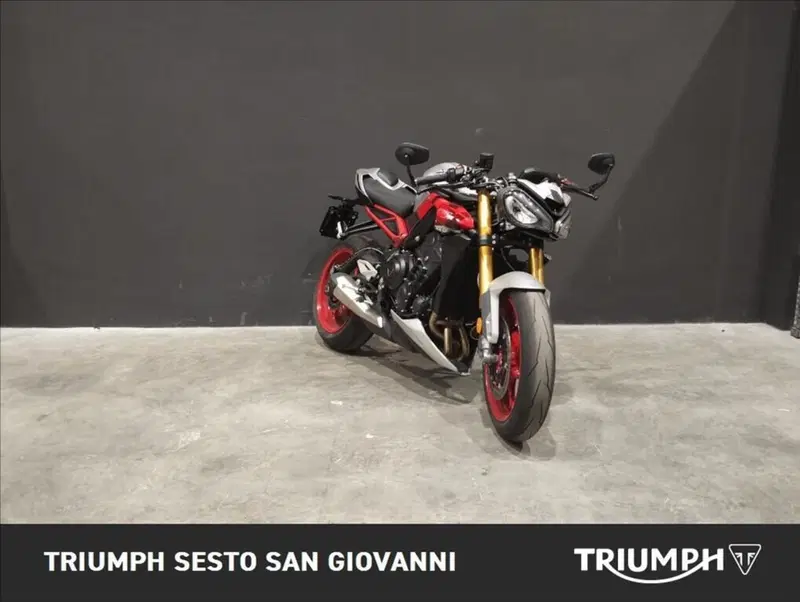 Triumph Street Triple 765 RX (2026) (4)