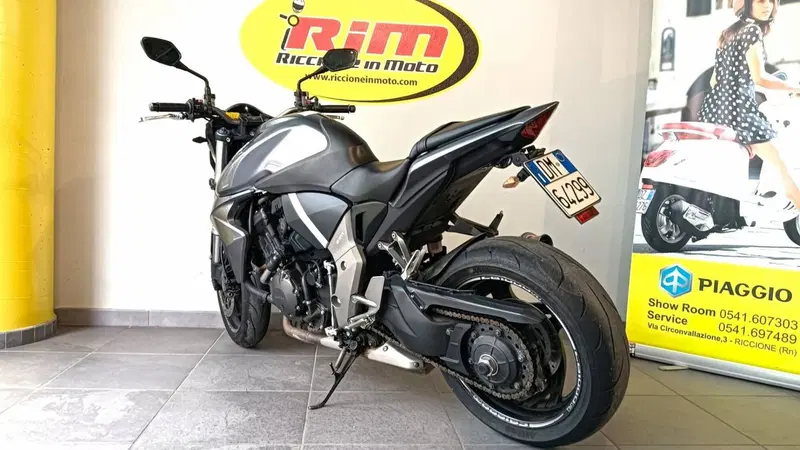 Honda CB 1000 R (2008 - 10) (5)