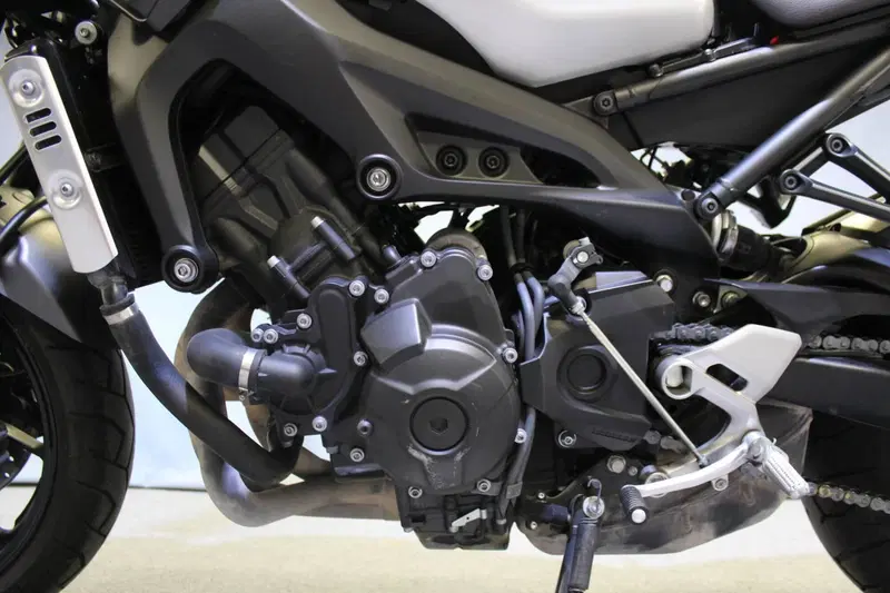 Yamaha XSR 900 ABS (2016 - 20) (17)