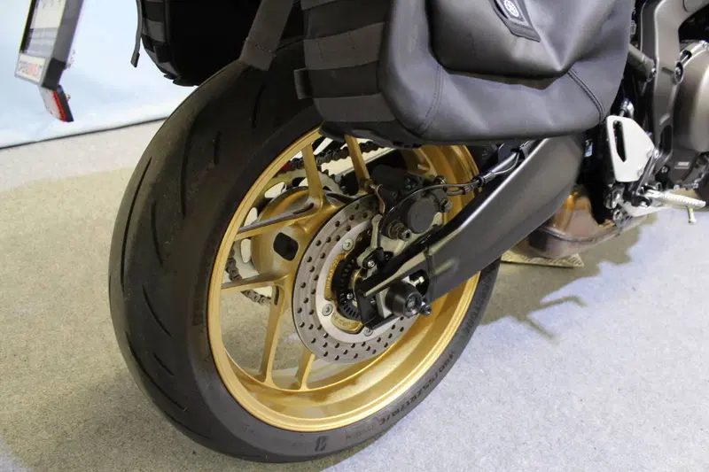 Yamaha XSR 900 GP (2024 - 26) (6)