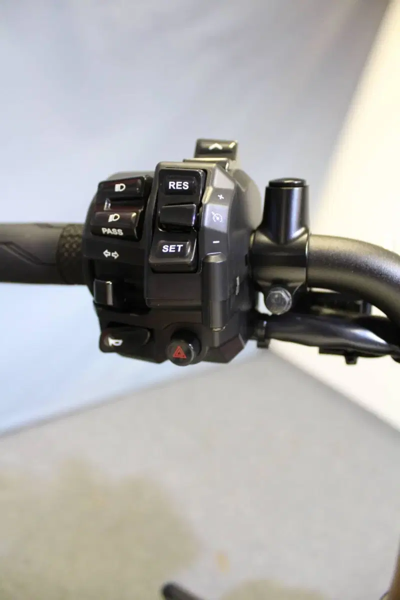 Yamaha XSR 900 GP (2024 - 26) (11)