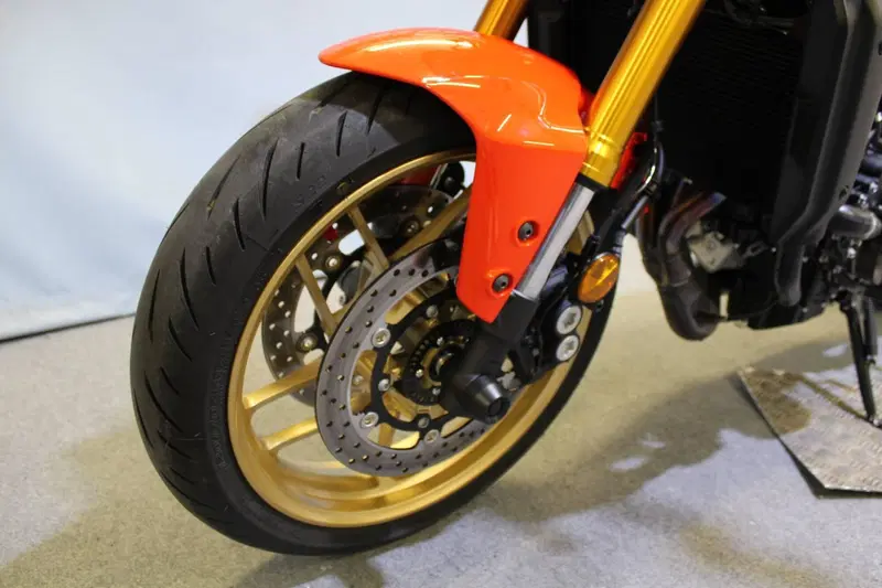 Yamaha XSR 900 GP (2024 - 26) (15)