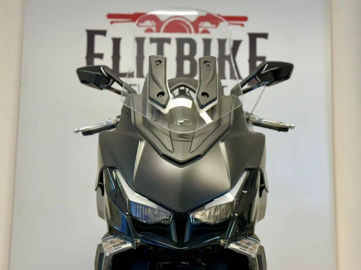 Kymco Xciting VS 400i (2023 - 26) (9)