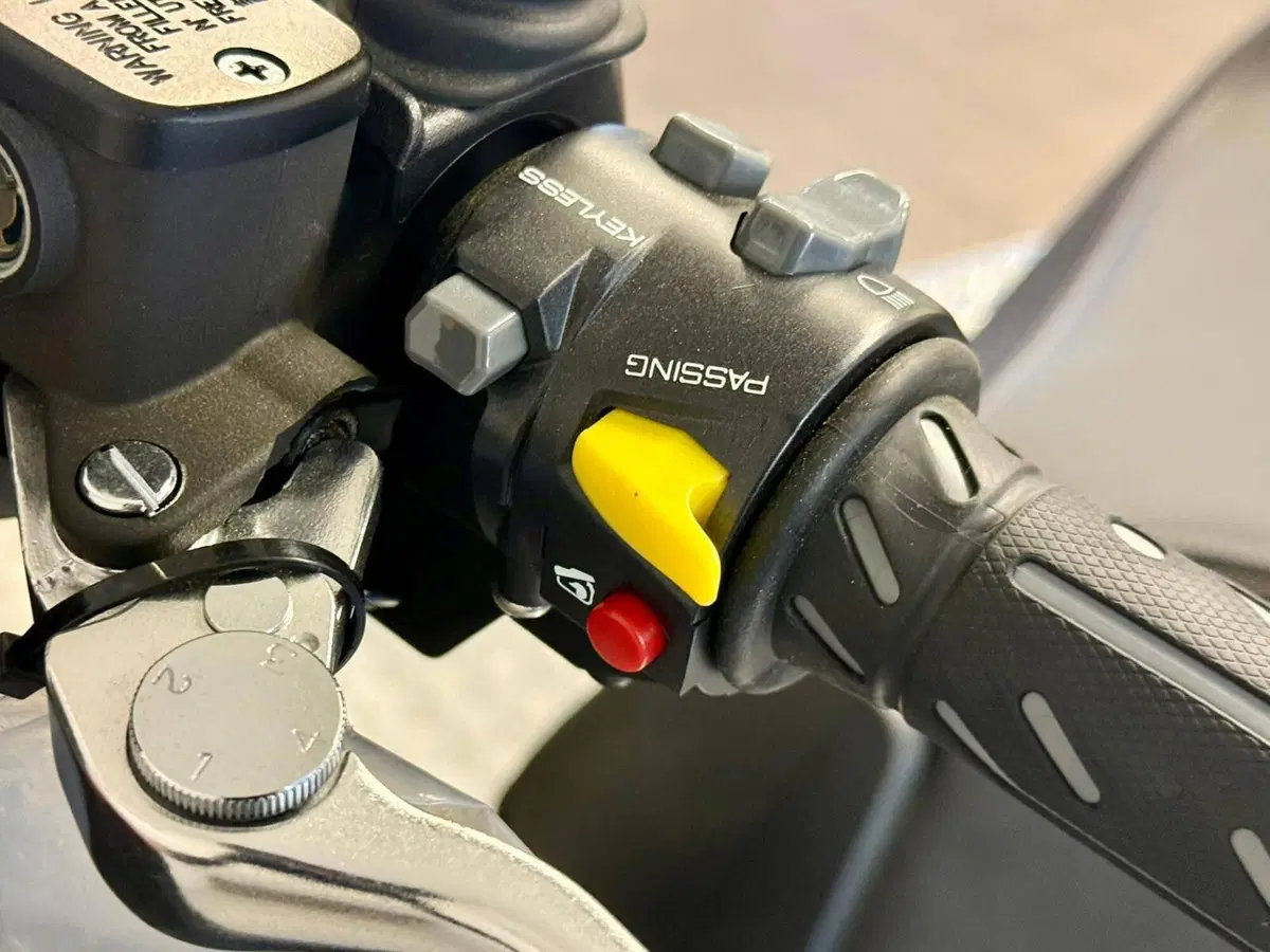 Kymco Xciting VS 400i (2023 - 26) (16)