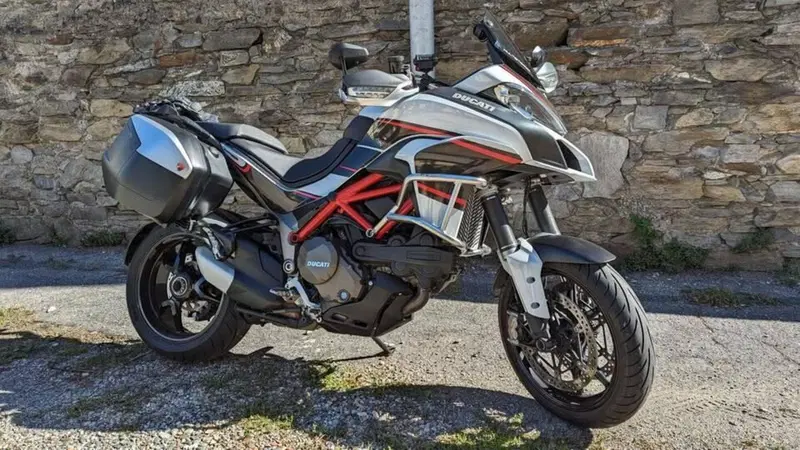 Ducati Multistrada 1200 S Touring D-air (2014 - 16) (9)