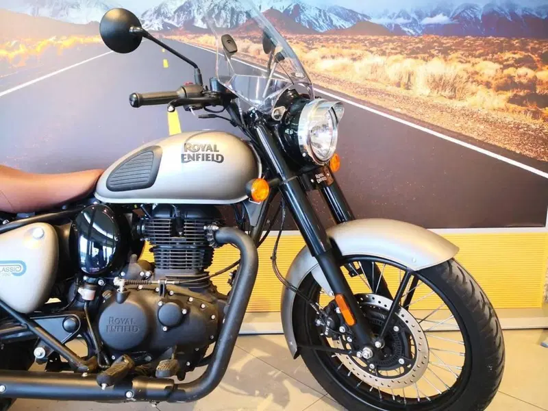 Royal Enfield Classic 350 (2021 - 26) (4)