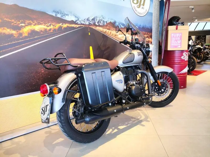 Royal Enfield Classic 350 (2021 - 26) (6)