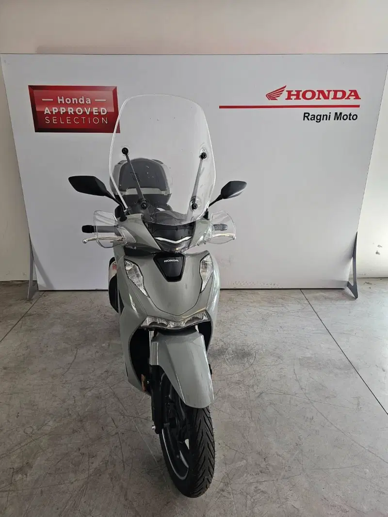 Honda SH 150i (2024 - 25) (3)