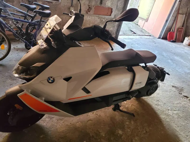 Bmw CE 04 (2021 - 25) (2)