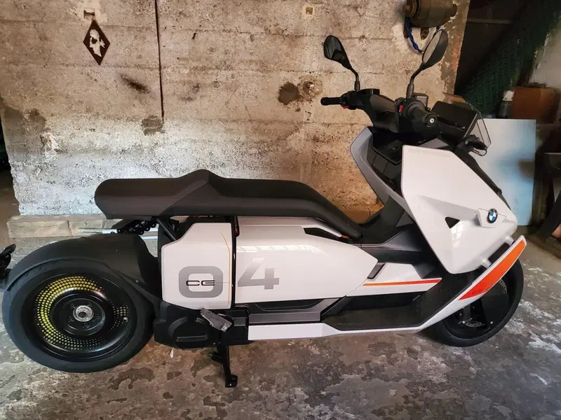 Bmw CE 04 (2021 - 25) (3)