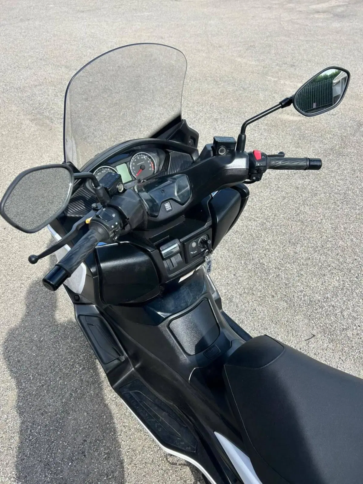 Suzuki Burgman AN 400 (2017 - 20) (5)