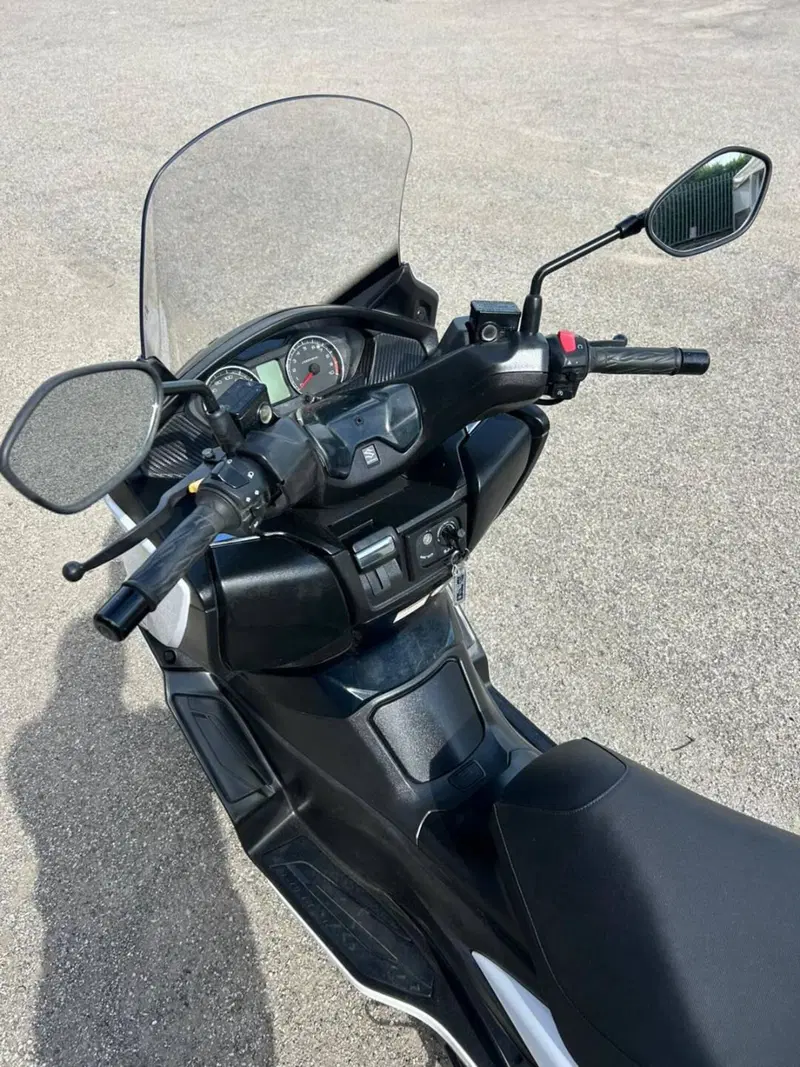 Suzuki Burgman AN 400 (2017 - 20) (5)