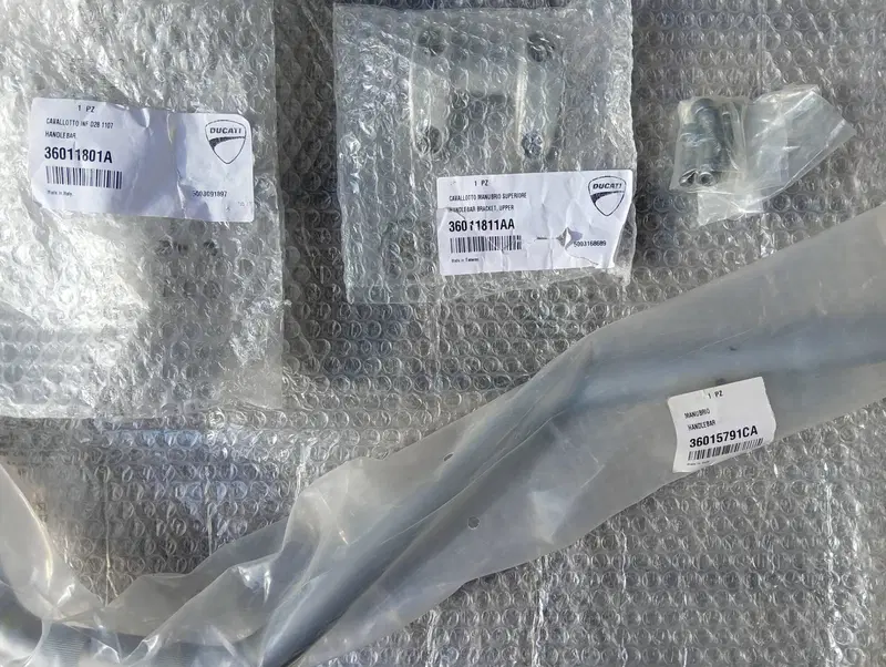 Kit Manubrio Ducati Scrambler (2)