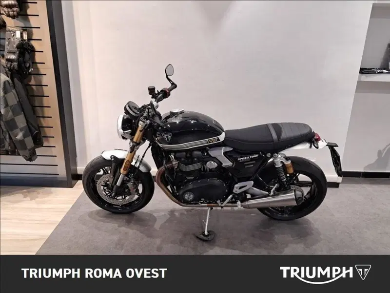 Triumph Speed Twin 1200 RS (2025 - 26) (6)