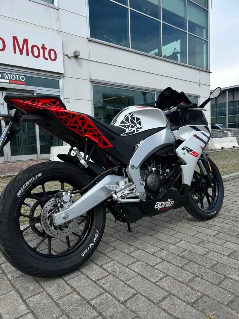 Aprilia RS 125 (2021 - 24) (4)