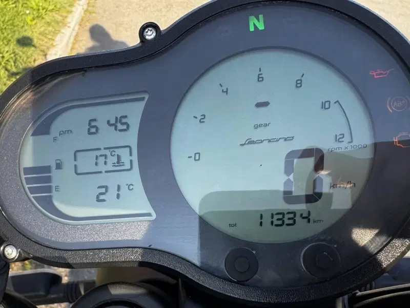 Benelli Leoncino 500 (2021 - 25) (4)