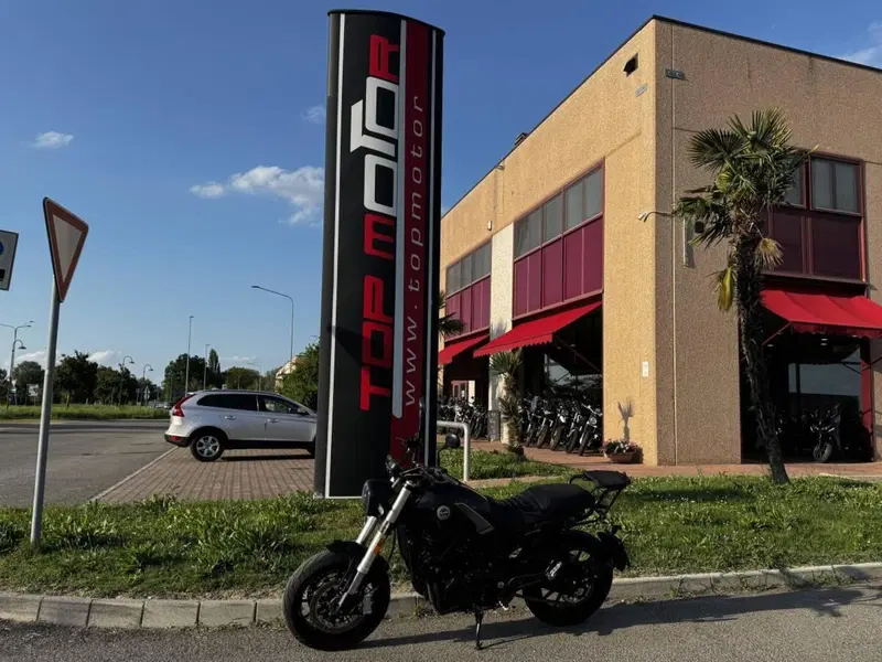 Benelli Leoncino 500 (2021 - 25) (7)