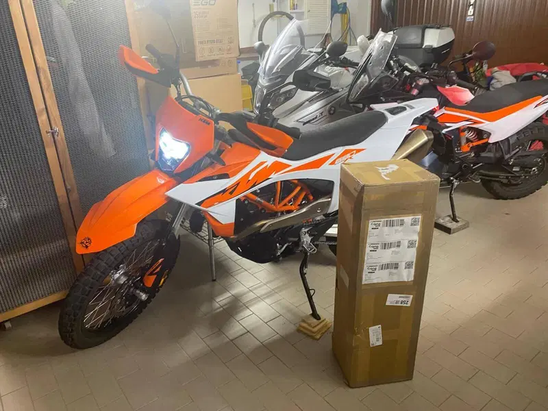 KTM 690 Enduro R (2026) (3)