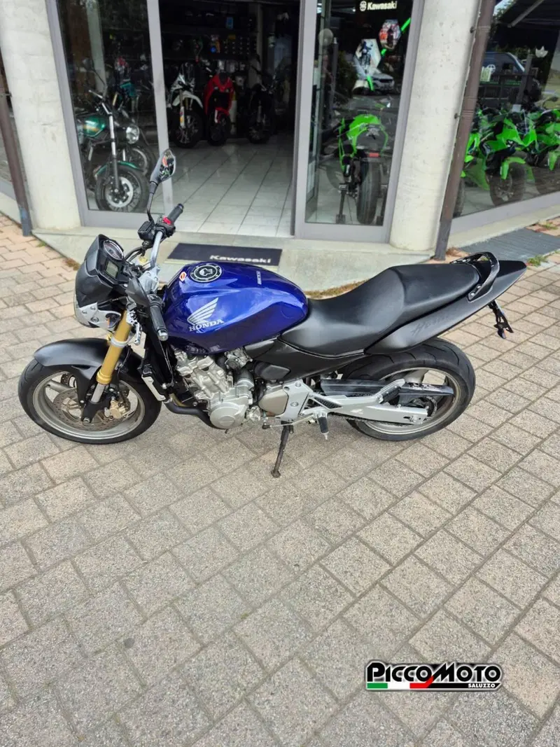 Honda Hornet 600 (2005 - 06) (3)