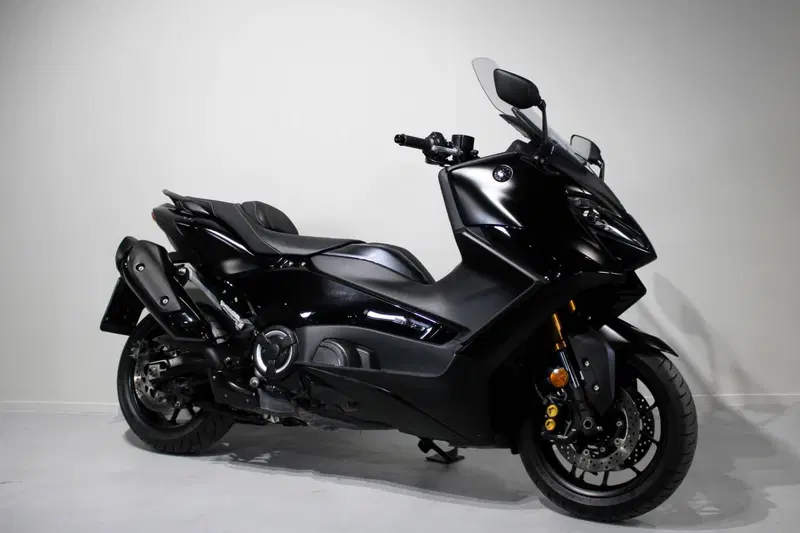 Yamaha T-Max 560 Tech Max (2022 - 24) (2)