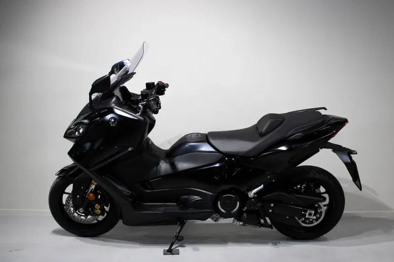 Yamaha T-Max 560 Tech Max (2022 - 24) (4)