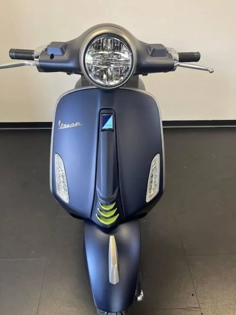 Vespa Primavera 125 Tech (2024 - 25) (4)