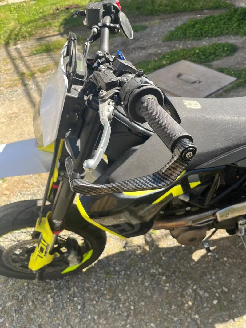 Husqvarna 701 Supermoto (2023 - 25) (8)