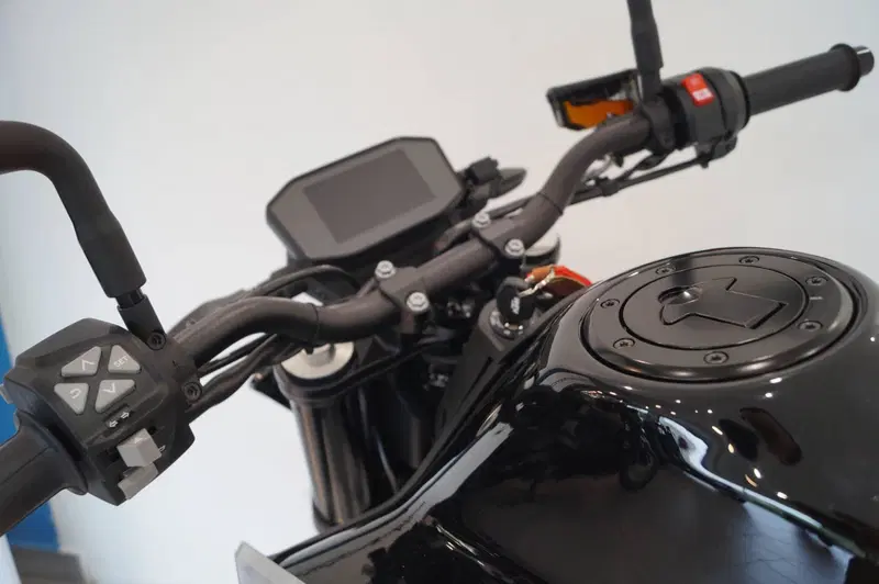KTM 790 Duke L (2023 - 24) (8)