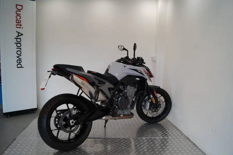 KTM 790 Duke L (2023 - 24) (4)
