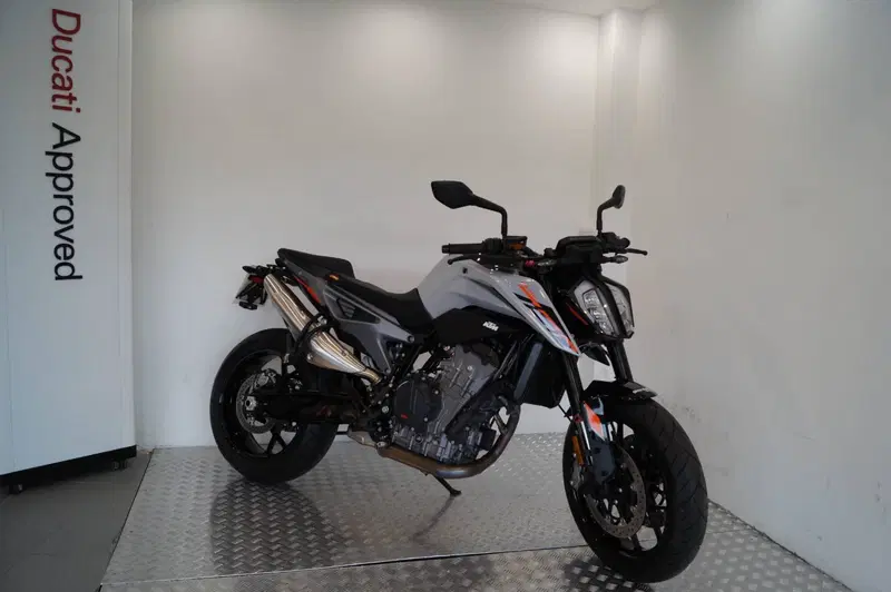 KTM 790 Duke L (2023 - 24)