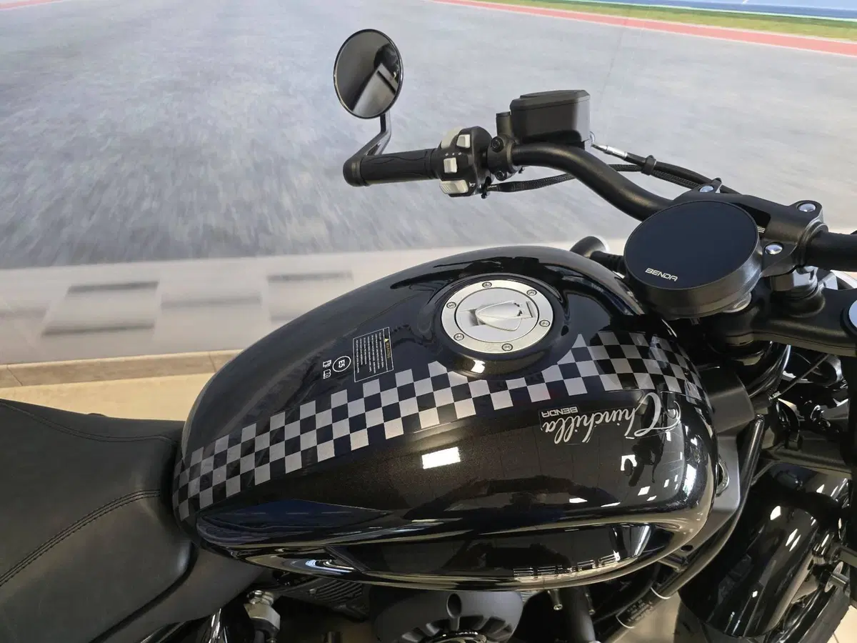 Benda Motorcycles Chinchilla 350 CVT Neo (2026) (20)