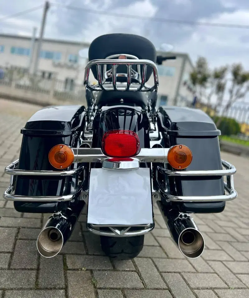 Harley-Davidson 103 Road King Classic (2014 - 16) - FLHRC (3)