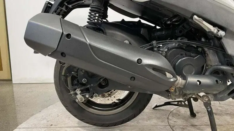 Kymco Xciting 400i (2012 - 17) (3)