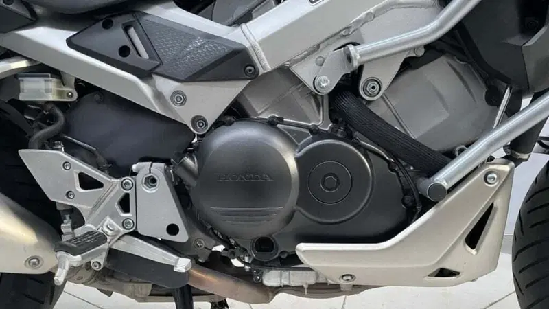 Honda Crossrunner ABS (2015 - 16) (4)