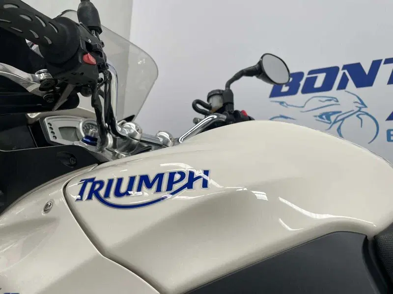 Triumph Tiger 1050 ABS (2006 - 12) (2)