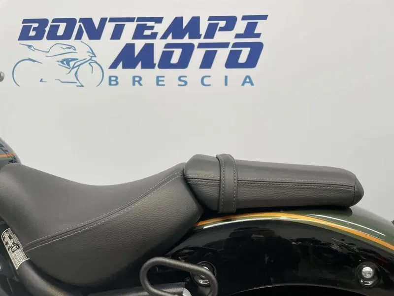 Royal Enfield Super Meteor 650 (2023 - 26) (5)