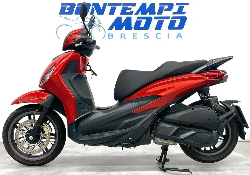 Piaggio Beverly 300 S ABS-ASR (2021 - 25) (2)