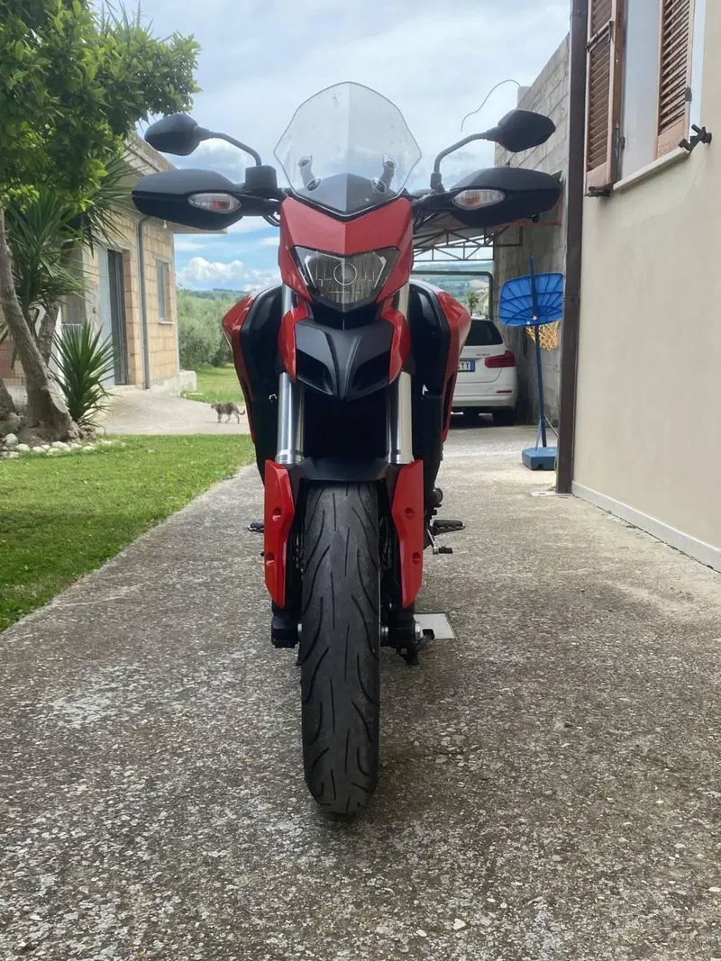 Ducati Hyperstrada 821 (2013 - 15) (3)