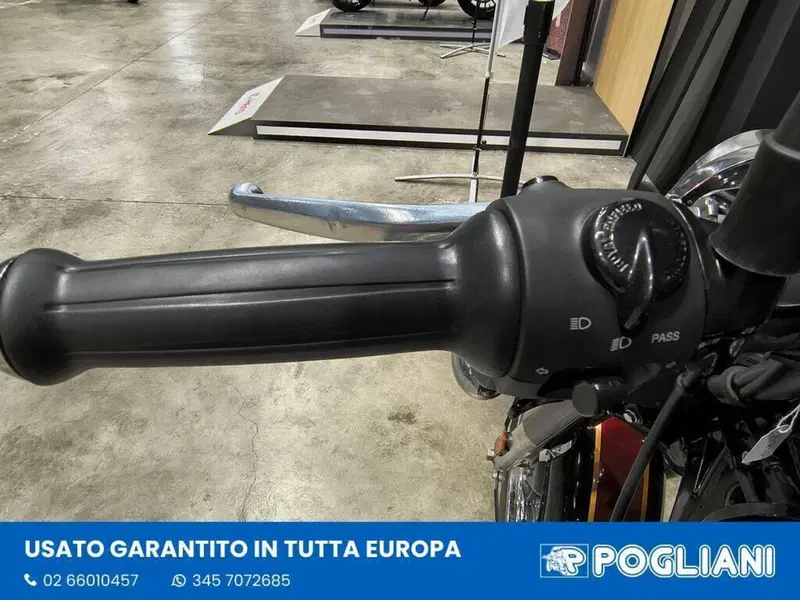 Royal Enfield Classic 350 (2021 - 26) (10)