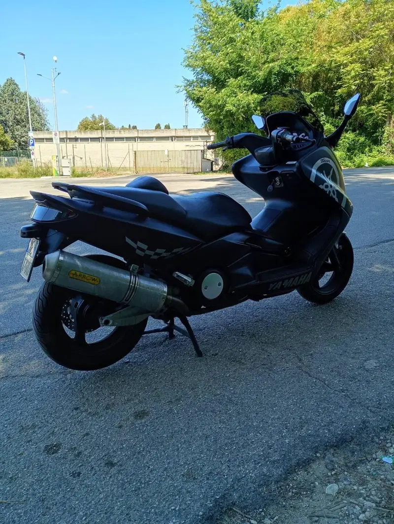 Yamaha T-Max 500 (2001 - 03) (2)