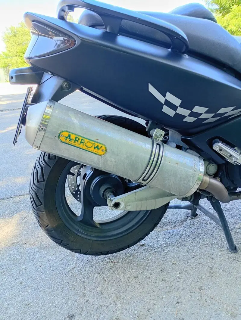Yamaha T-Max 500 (2001 - 03) (3)