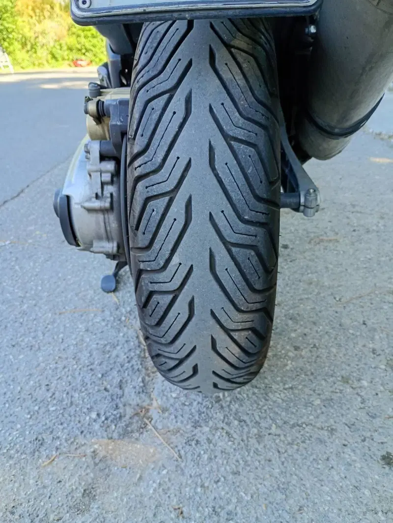 Yamaha T-Max 500 (2001 - 03) (5)